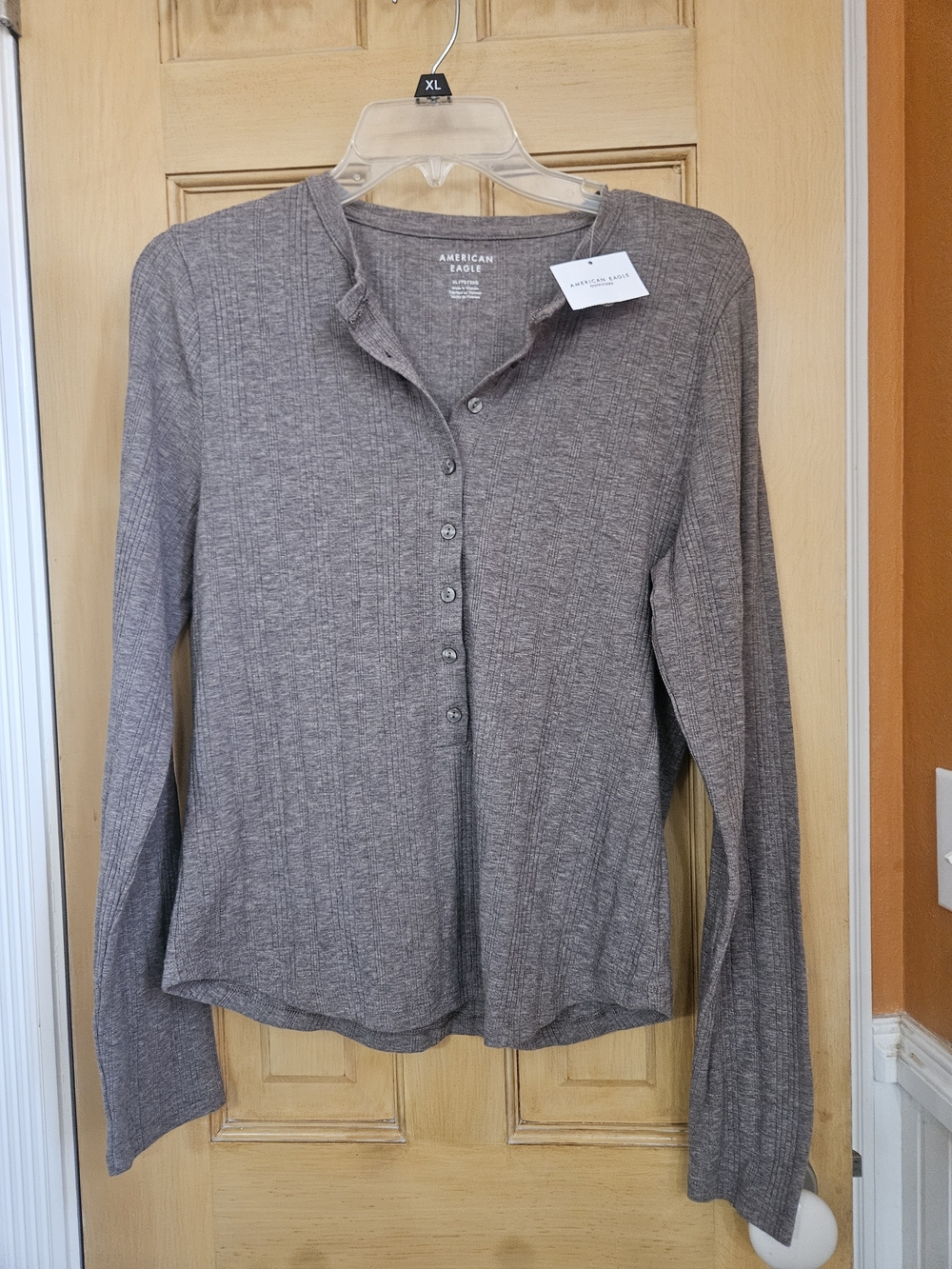 American Eagle Outfitters Taupe Brown Heather Ribbed Long Sleeve Henley